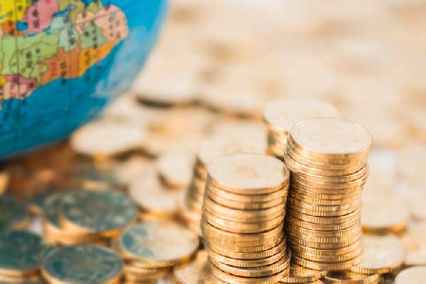 同德化工董事长张烘辞职！持股191万、年薪20.64万，邬庆文代行职责，2025年中报营收降19.32% 净利跌75.76%