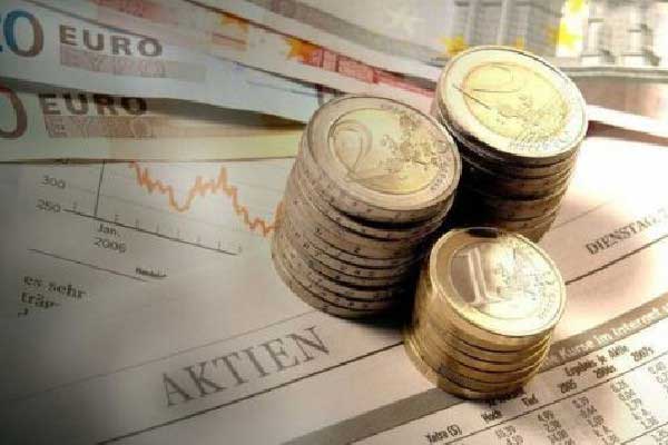 同德化工董事长张烘辞职！持股191万、年薪20.64万，邬庆文代行职责，2025年中报营收降19.32% 净利跌75.76%